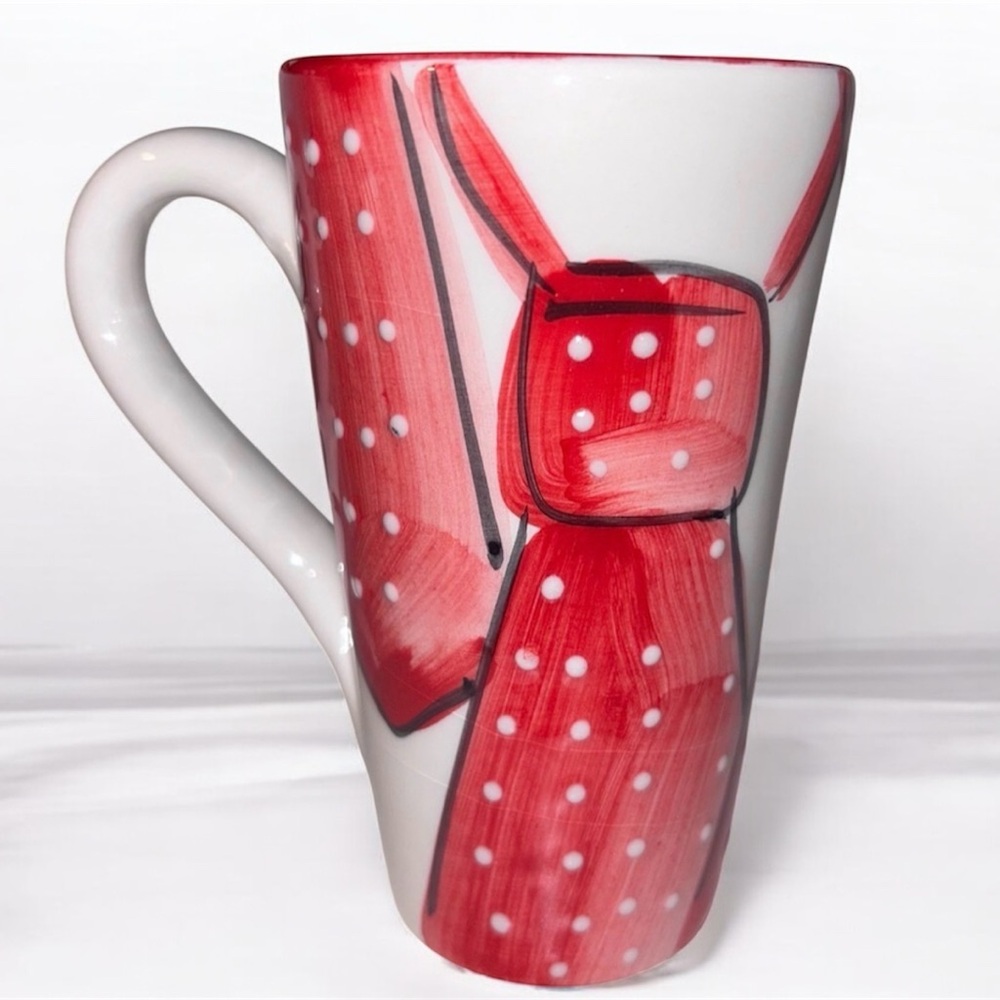 Vintage 1990s Barnes & Noble Red dress or Red tie Mug